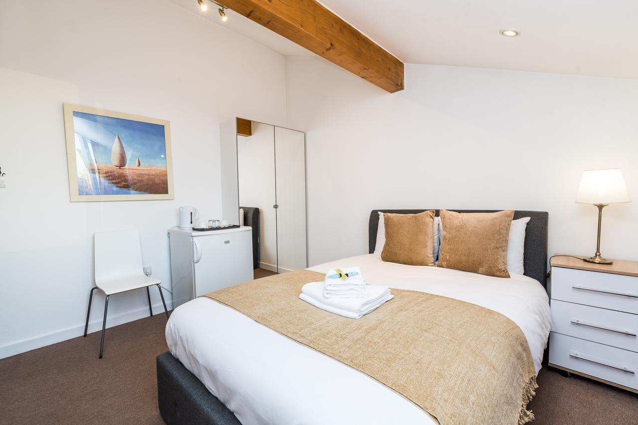 Riverbank Stay London Eksteriør bilde