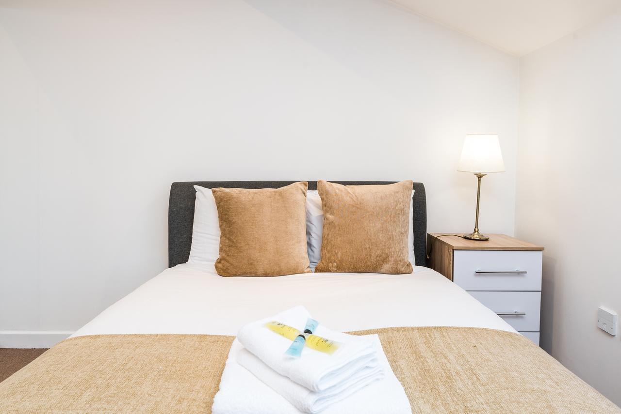 Riverbank Stay London Eksteriør bilde