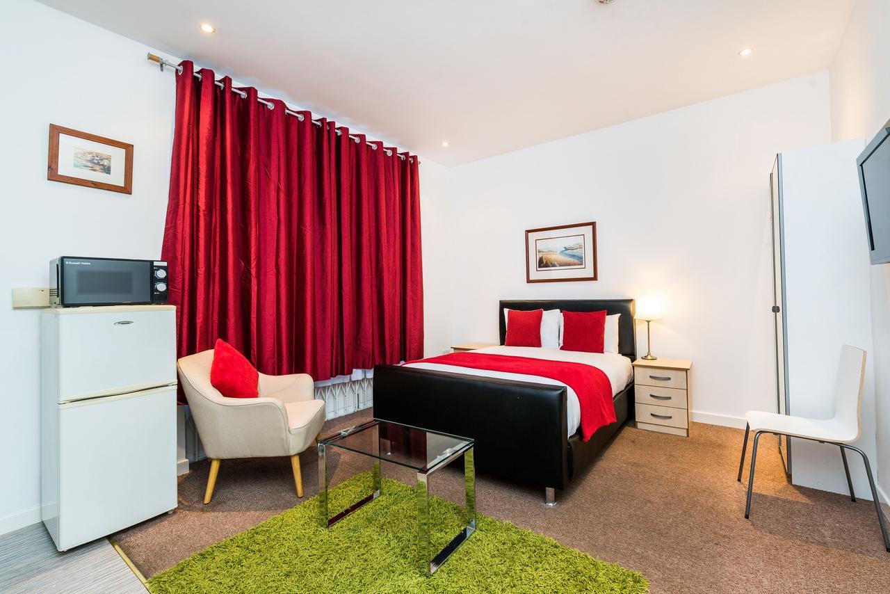 Riverbank Stay London Eksteriør bilde